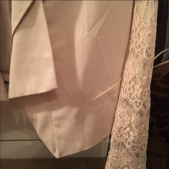 Cream Lace Waterfall Blazer - Picture 4 of 5